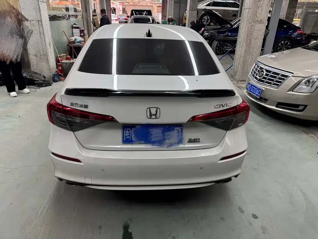 Honda Civic — фото 10