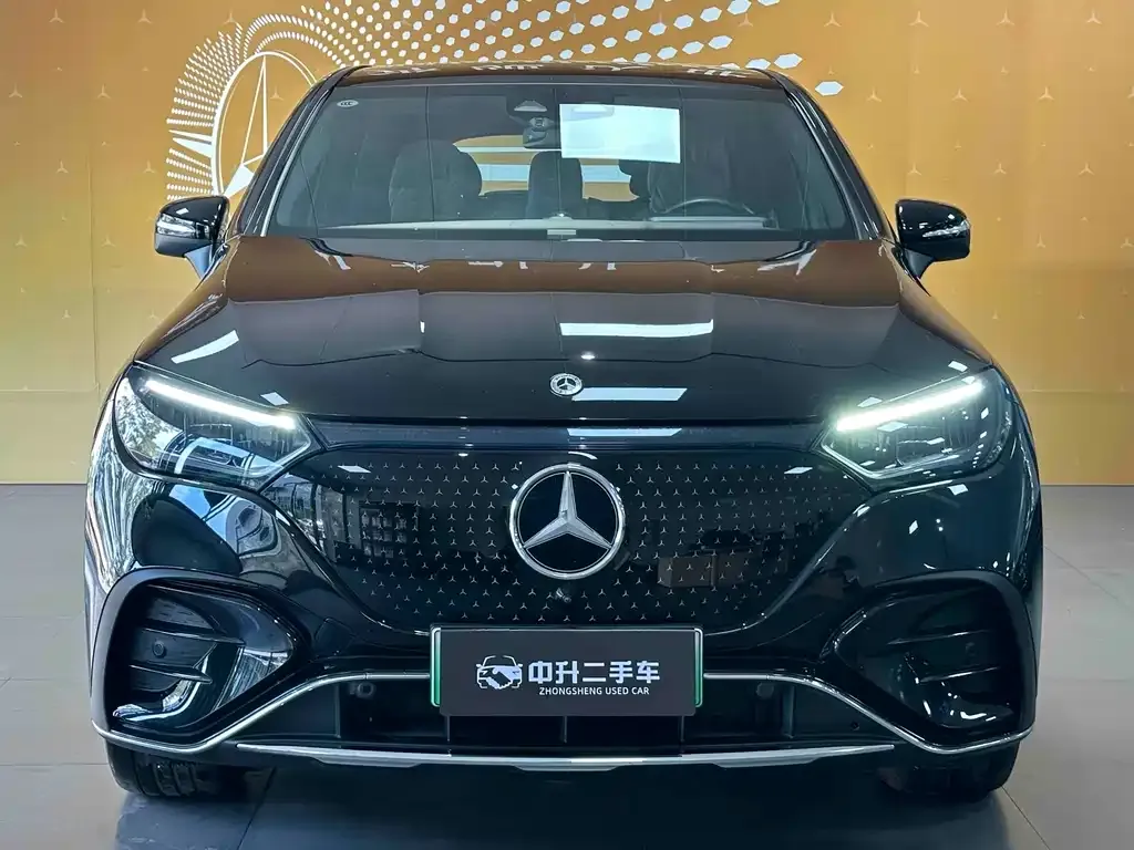 Mercedes-Benz EQE SUV — фото 3