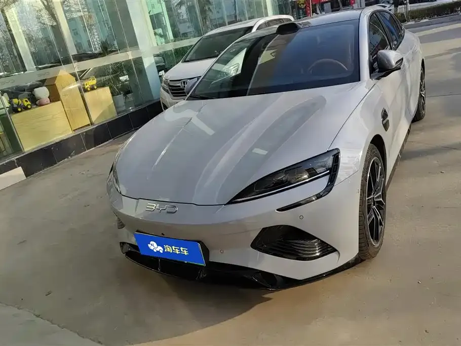 BYD Seal — фото 4