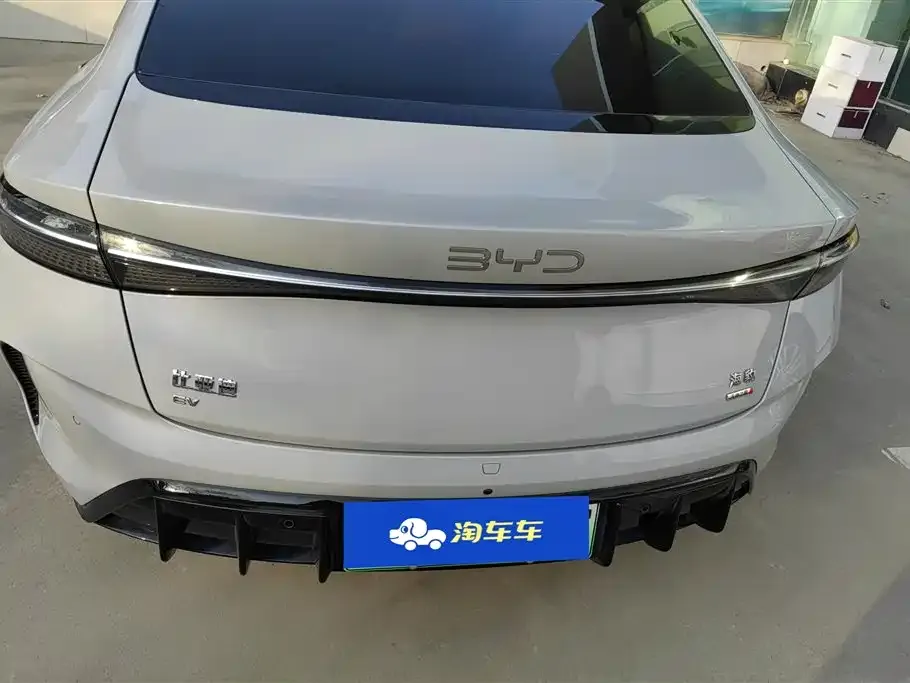BYD Seal — фото 2