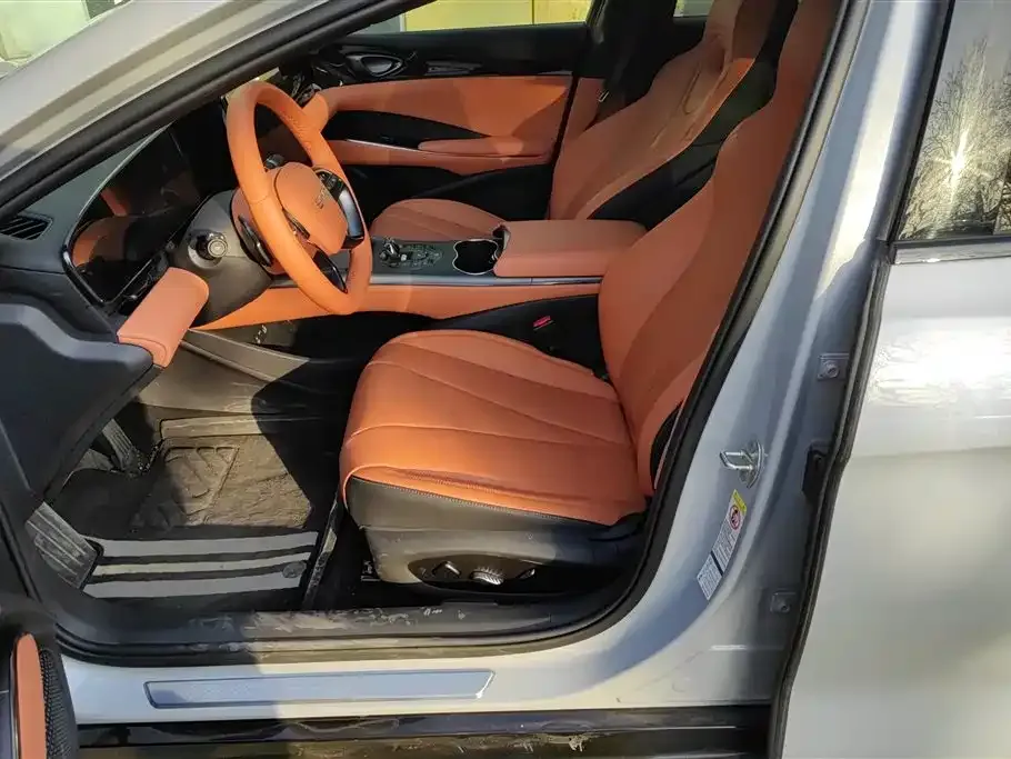BYD Seal — фото 6