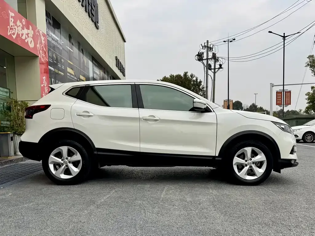 Nissan Qashqai — фото 3