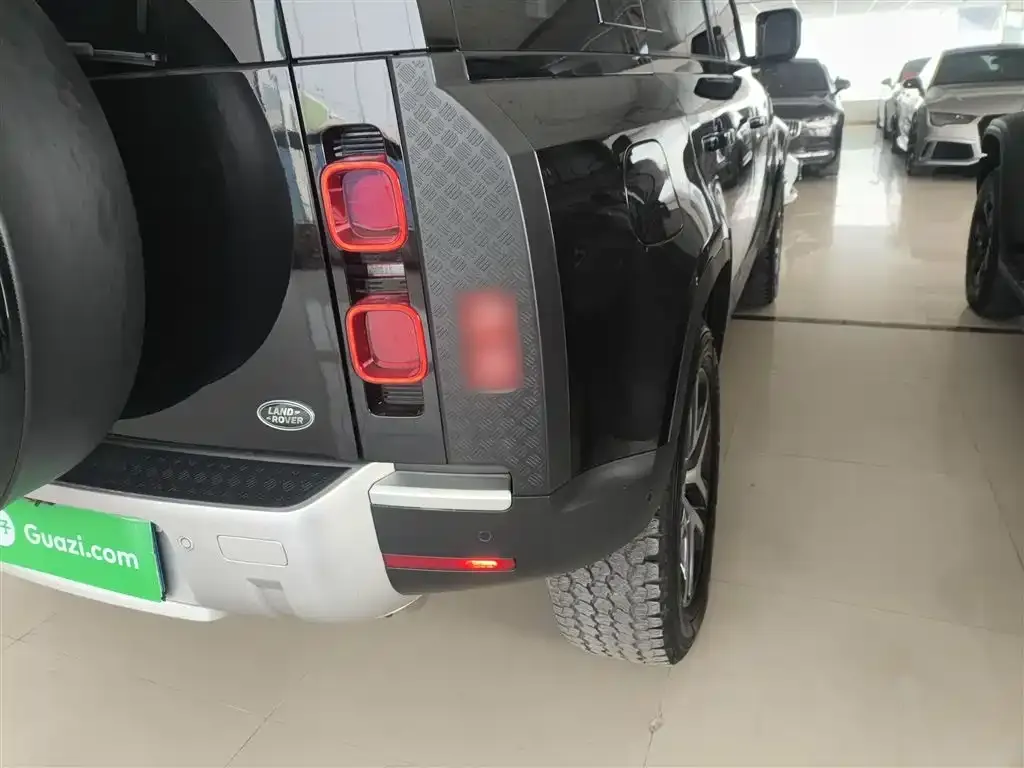 Land Rover Defender — фото 2