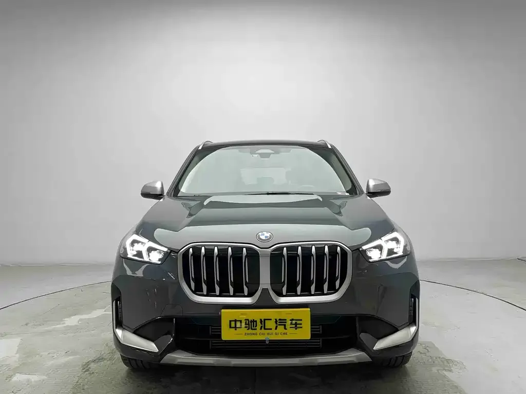 BMW X1 — фото 9