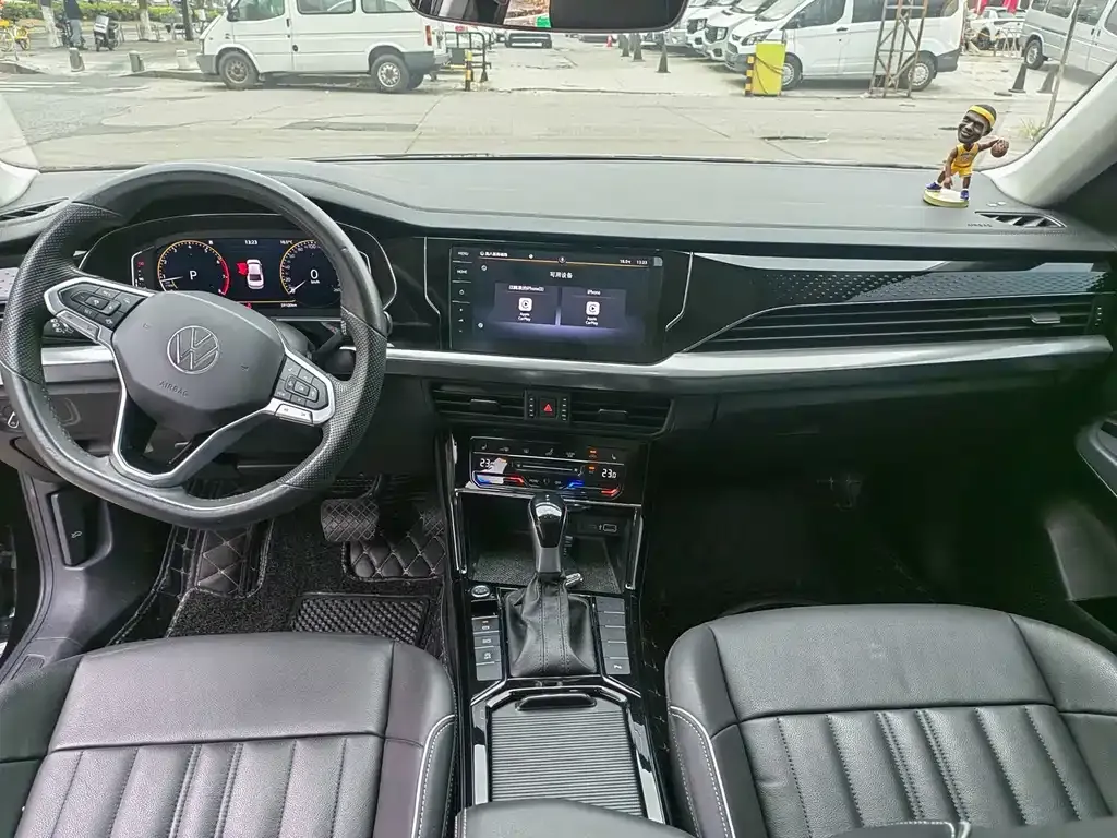 Volkswagen Passat — фото 4