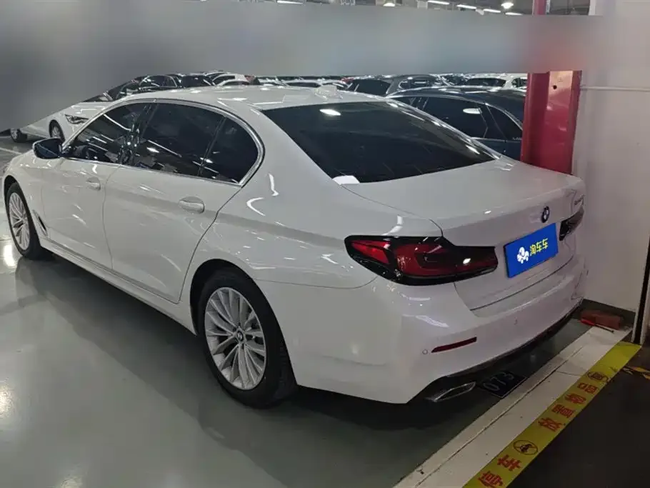 BMW 5 Series — фото 2
