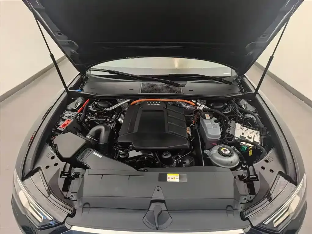 Audi A6L New Energy — фото 10
