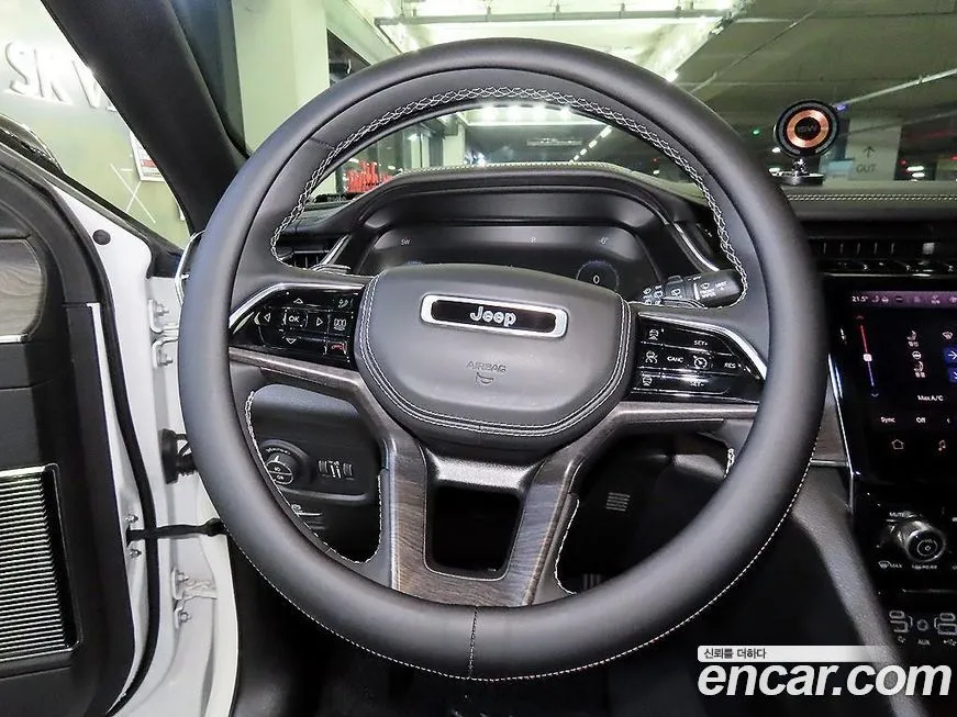 Jeep Cherokee — фото 8