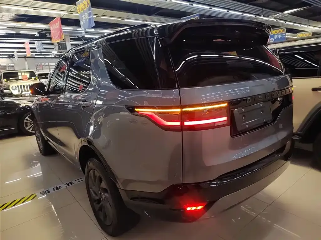 Land Rover Discovery — фото 10