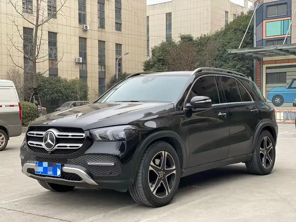 Mercedes-Benz GLE — фото 1