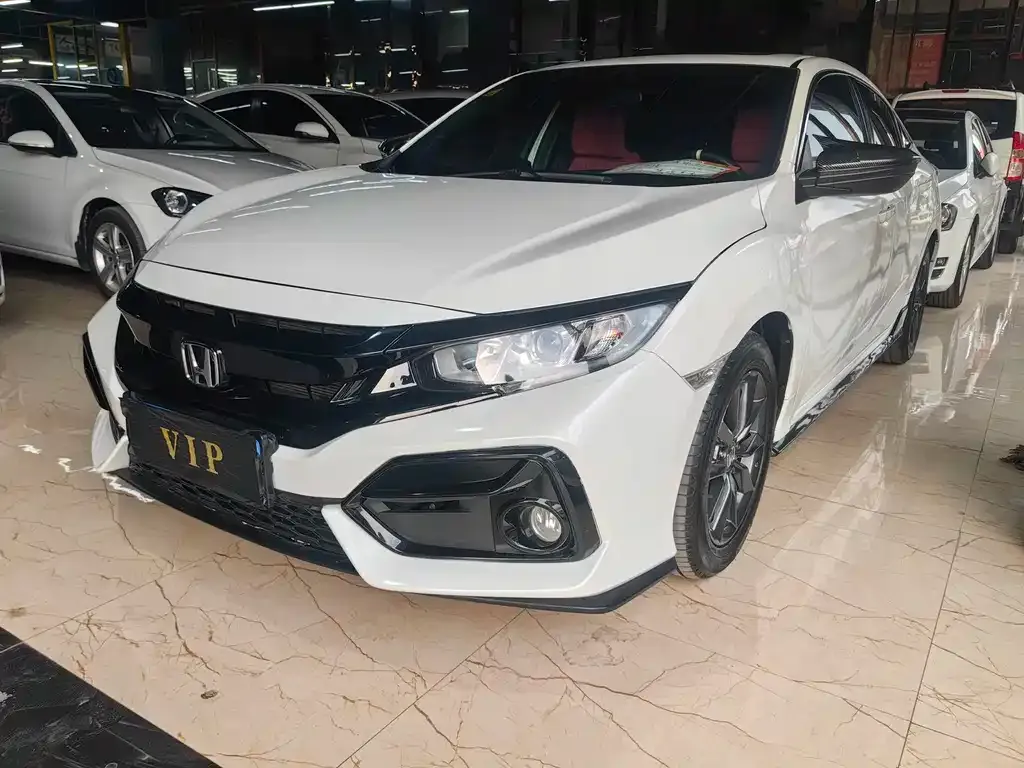 Honda Civic — фото 1