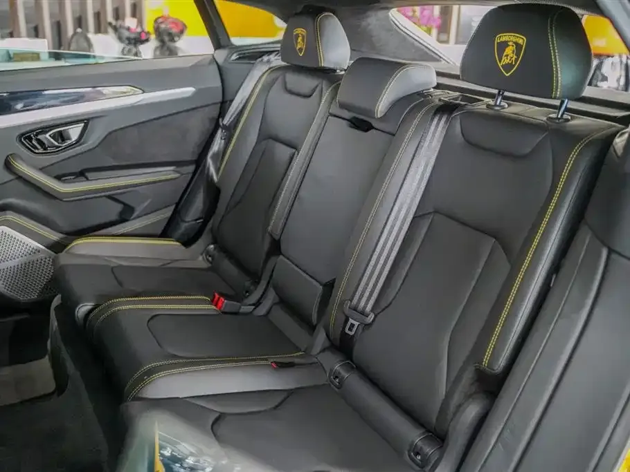 Lamborghini Urus — фото 8