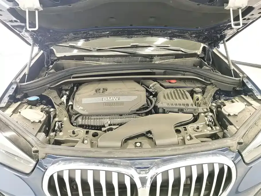 BMW X1 — фото 10