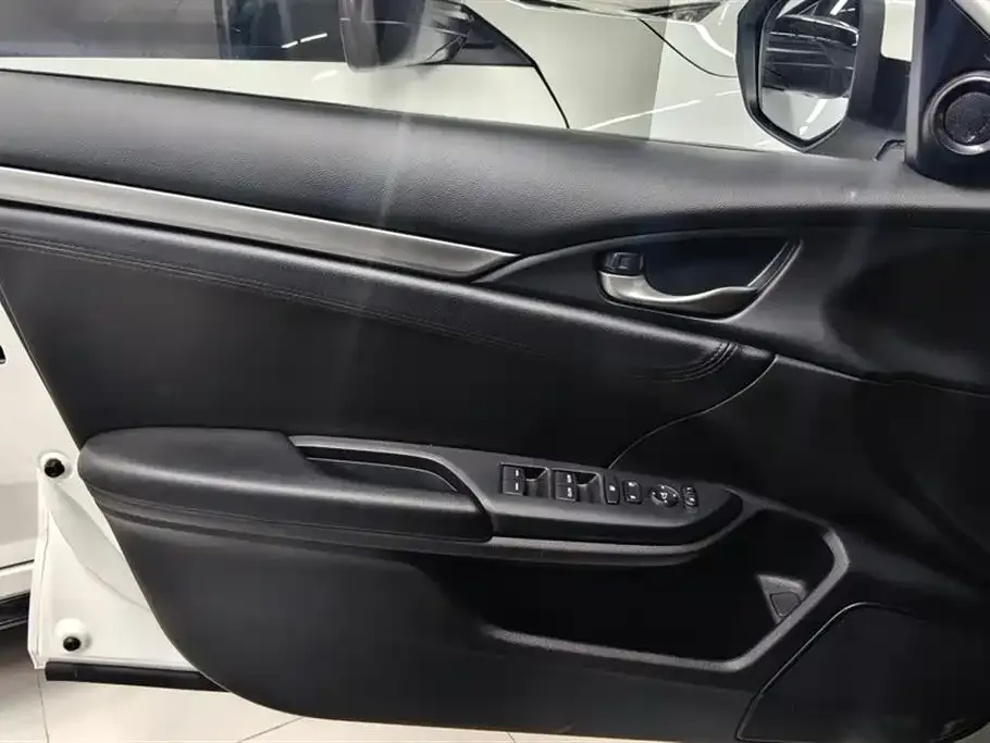 Honda Civic — фото 2