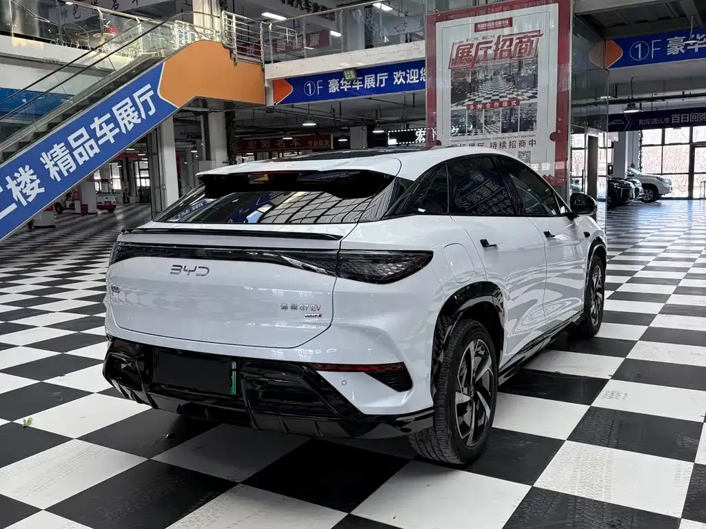 BYD Seal 07 EV — фото 3