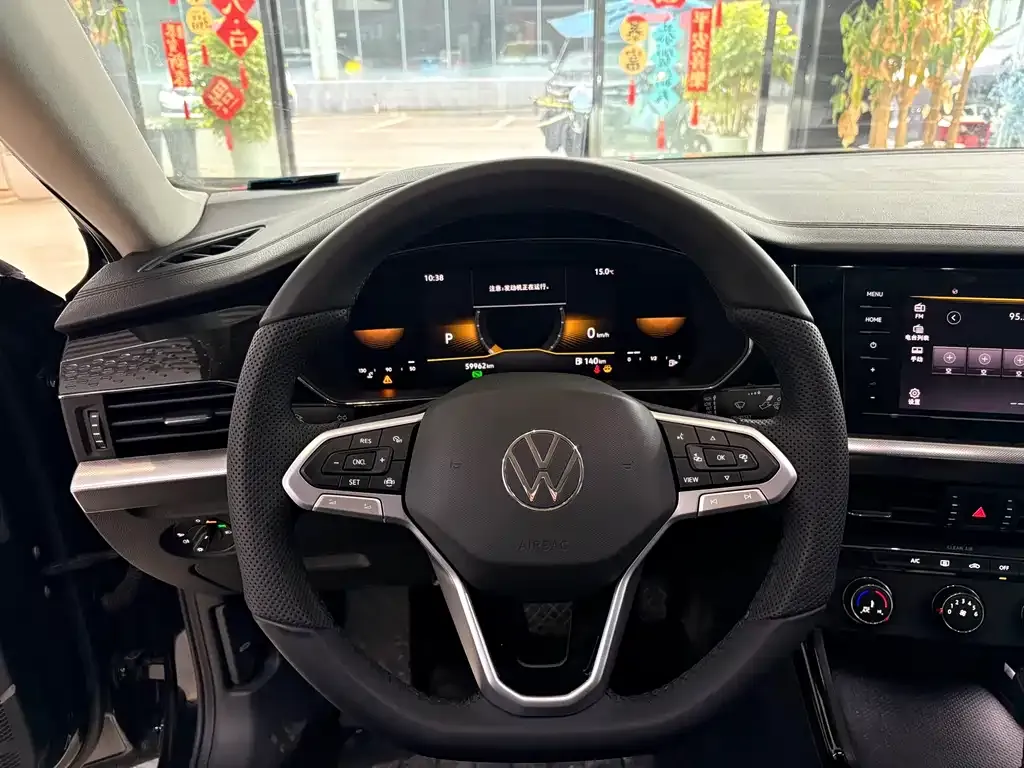 Volkswagen Passat — фото 6