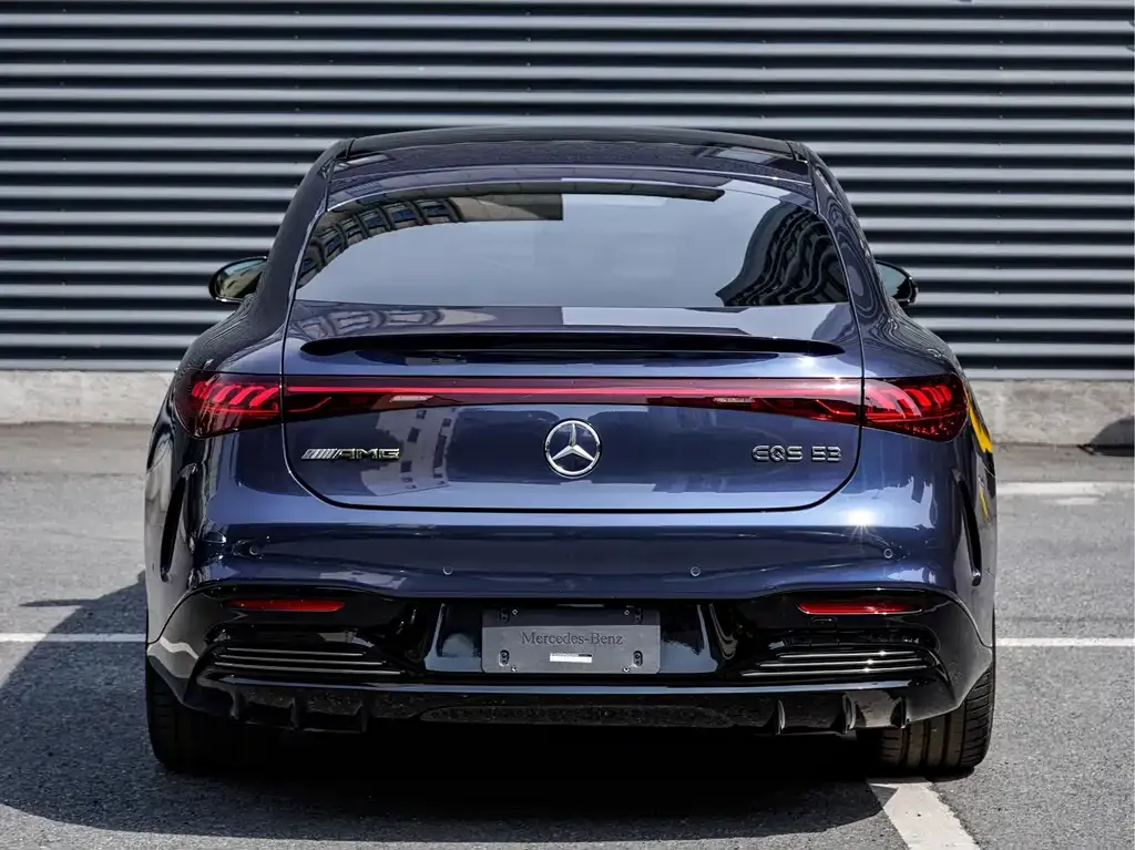 Mercedes-Benz EQS AMG — фото 4
