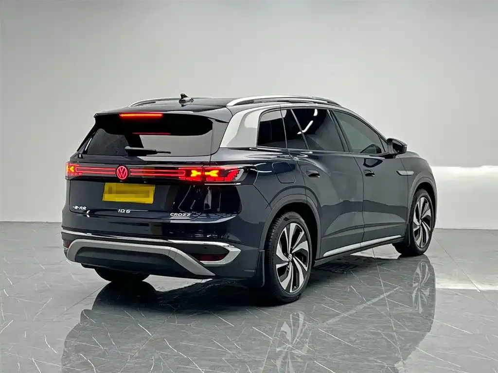 Volkswagen ID.6 Crozz — фото 10