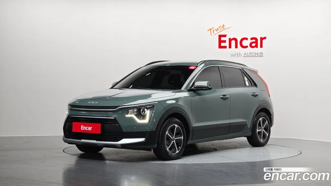 Kia Niro — фото 1