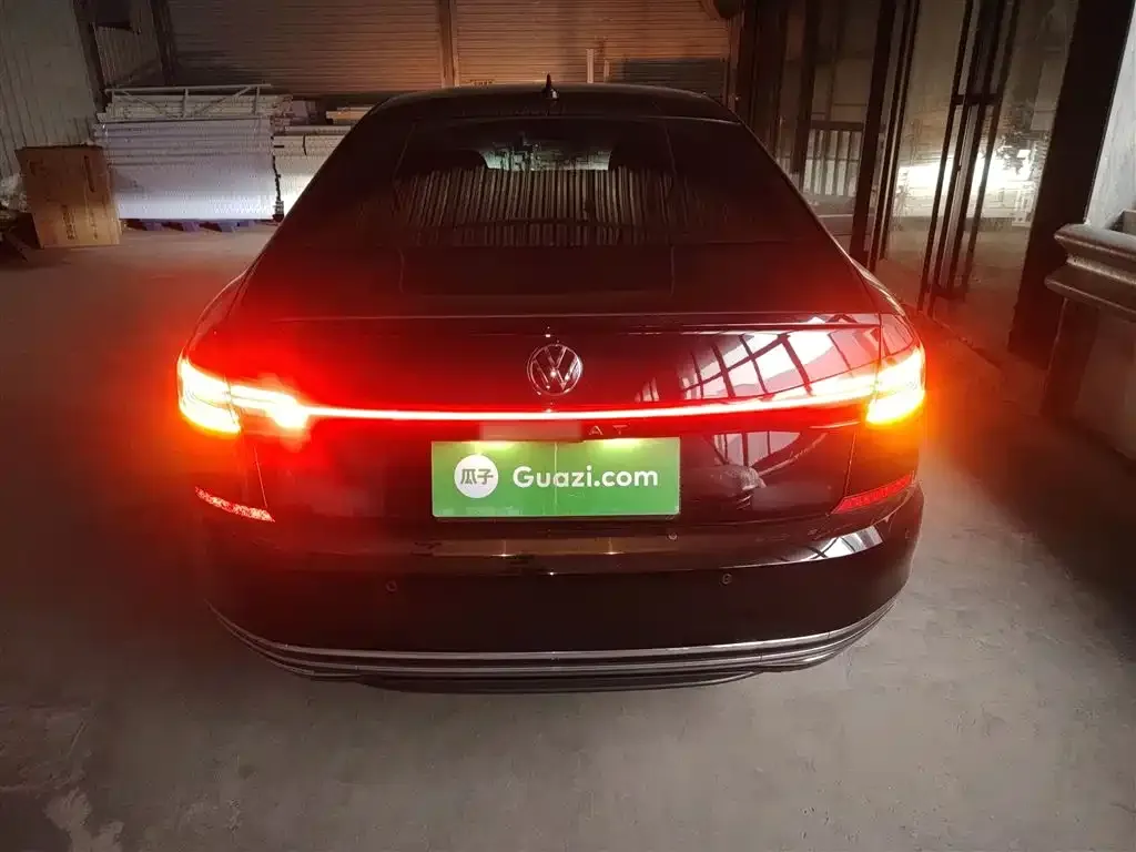 Volkswagen Passat — фото 8