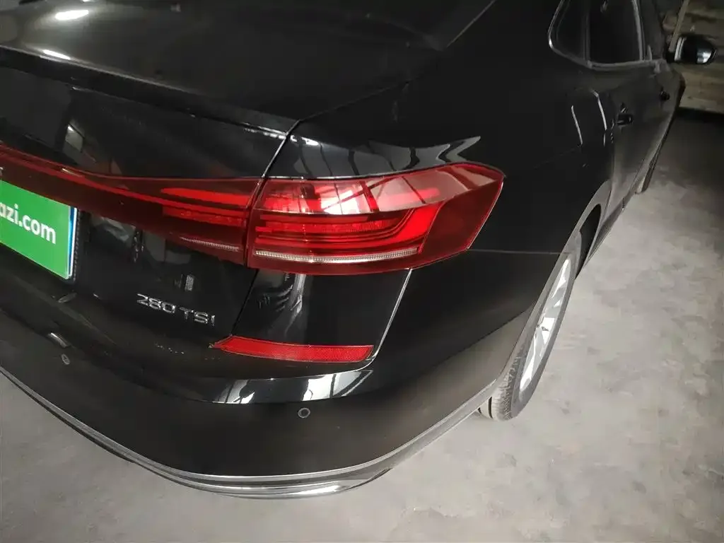 Volkswagen Passat — фото 6