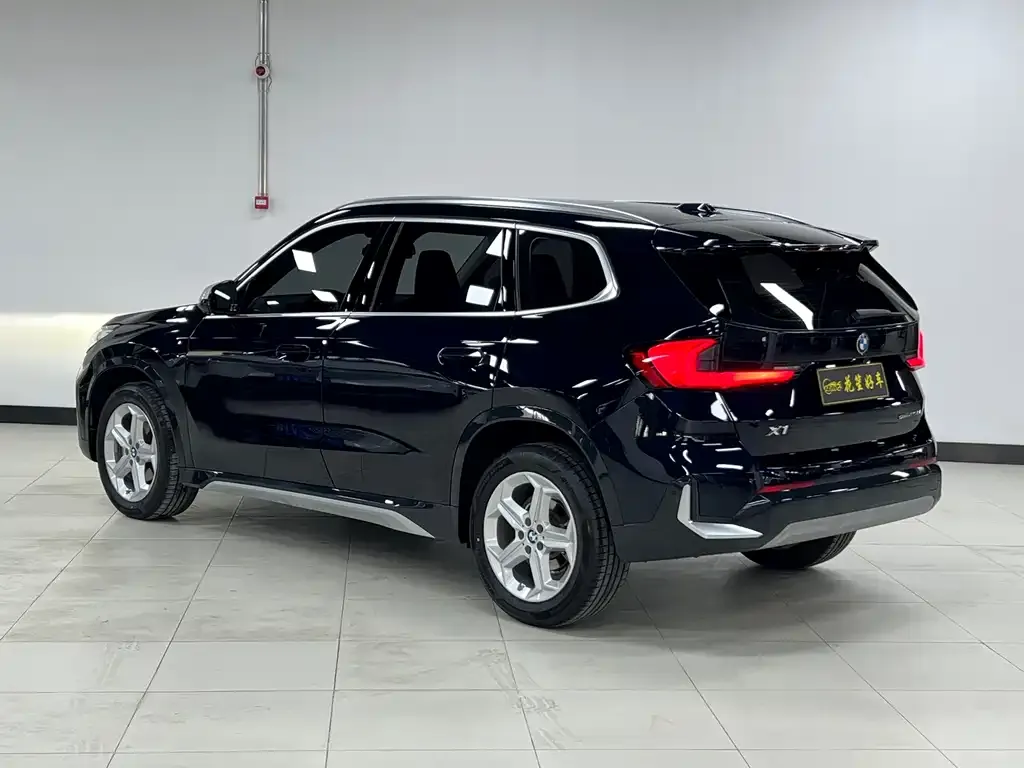BMW X1 — фото 7