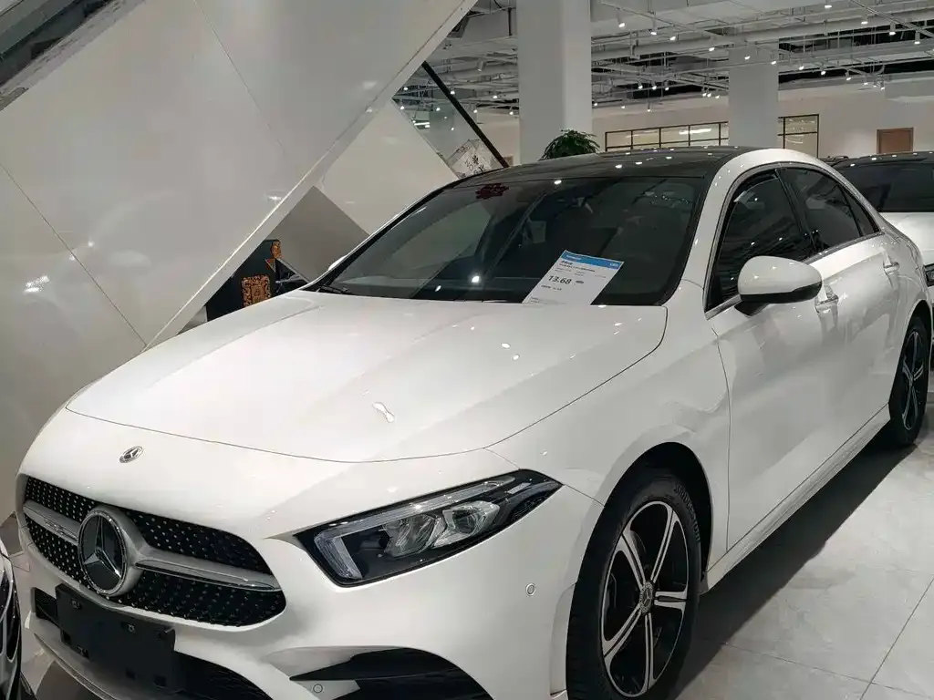 Mercedes-Benz A-Class — фото 1