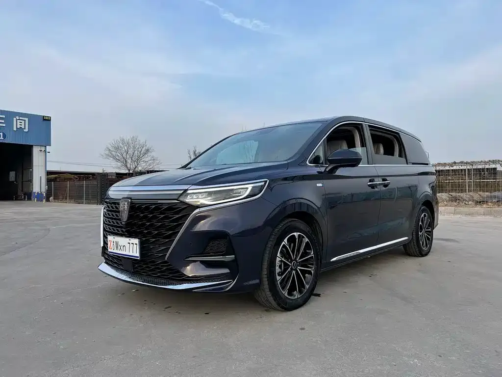 Roewe iMAX8 — фото 1