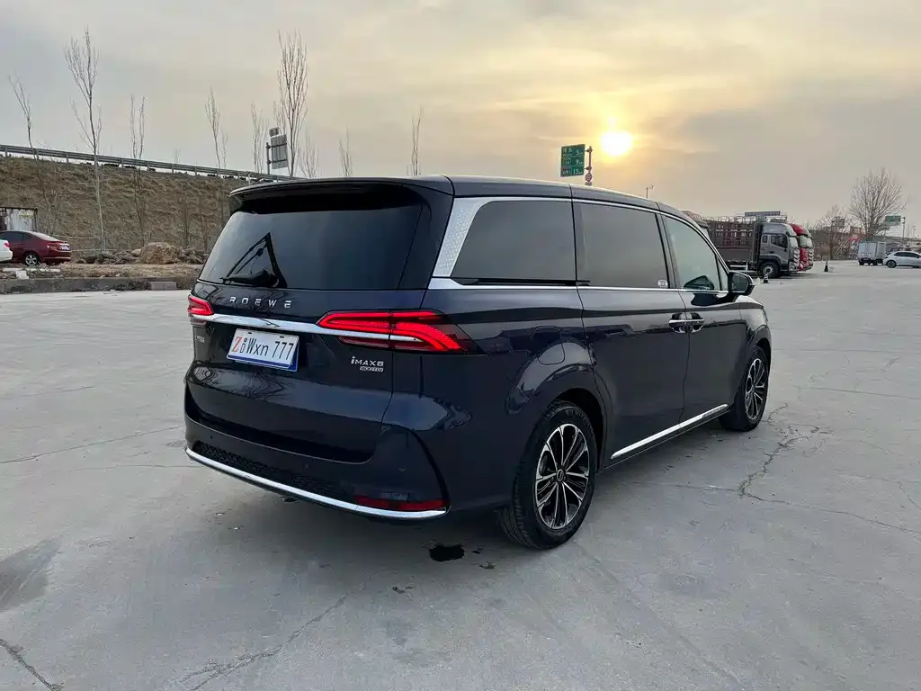 Roewe iMAX8 — фото 9