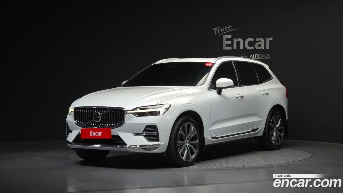 Volvo XC60 — фото 1