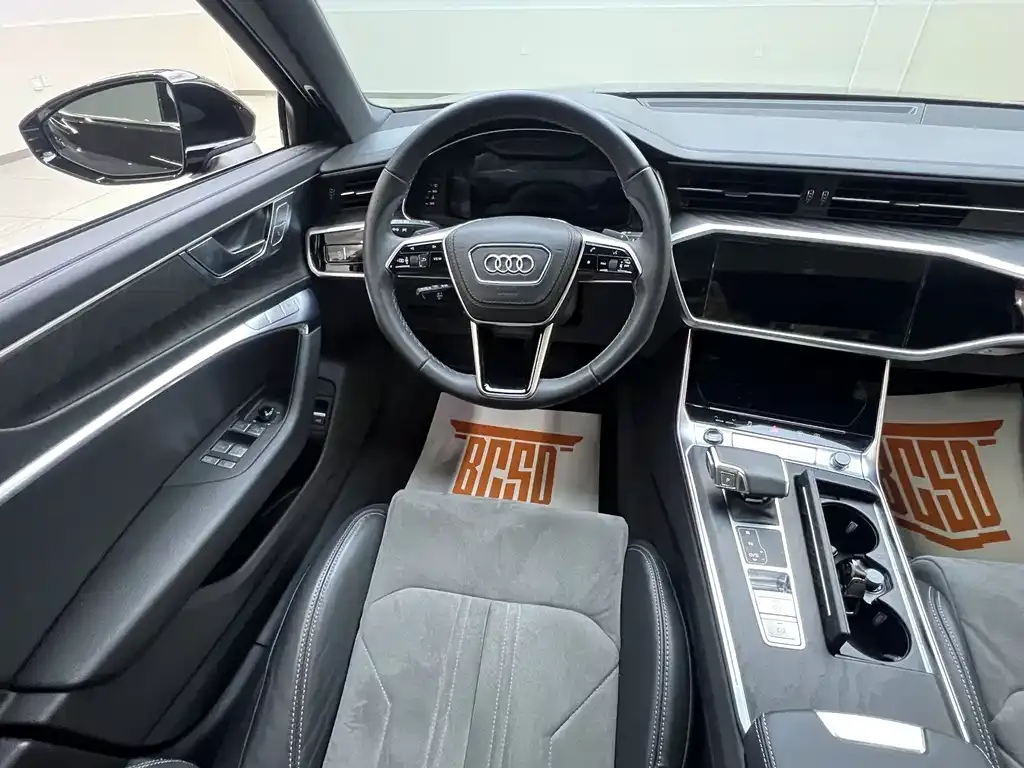 Audi A6L — фото 2