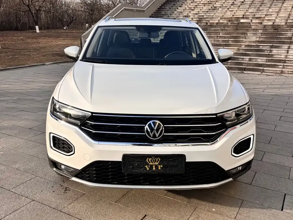 Volkswagen T-Roc — фото 5