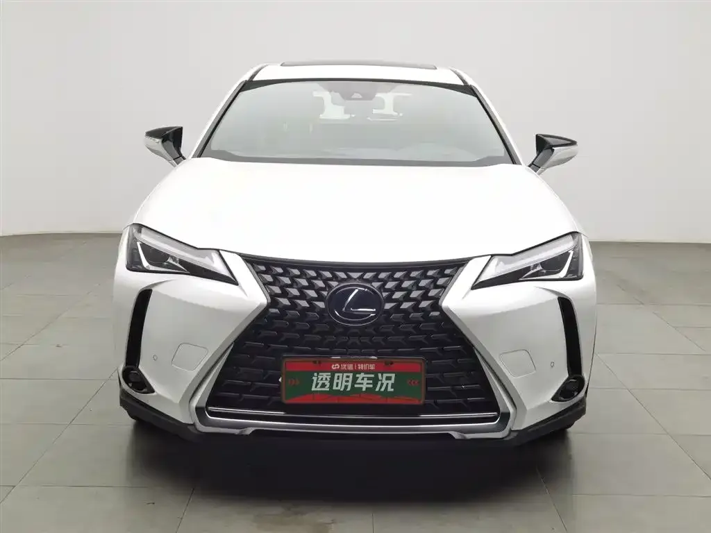 Lexus UX — фото 4