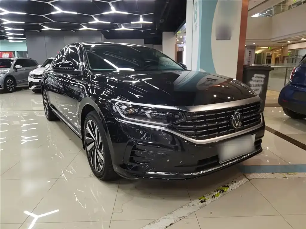 Volkswagen Passat — фото 3