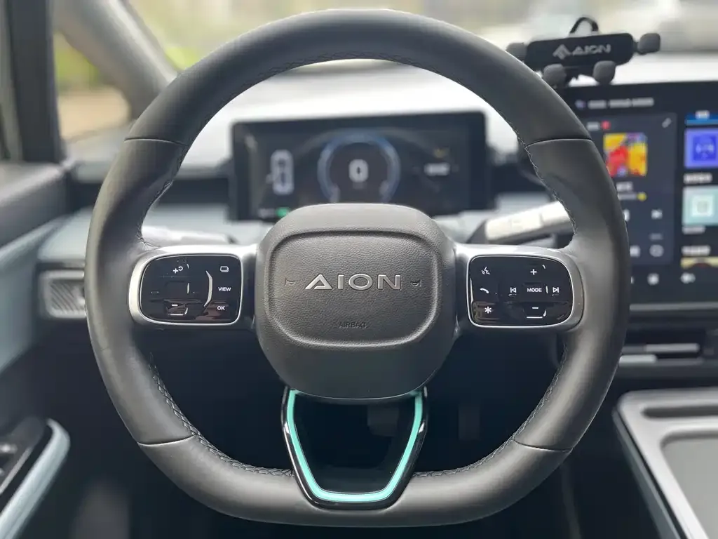 Aion Y — фото 2
