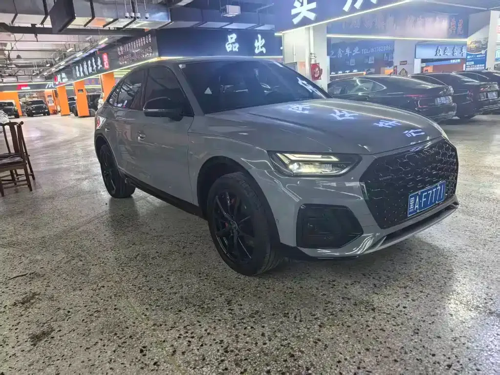 Audi Q5L Sportback — фото 5