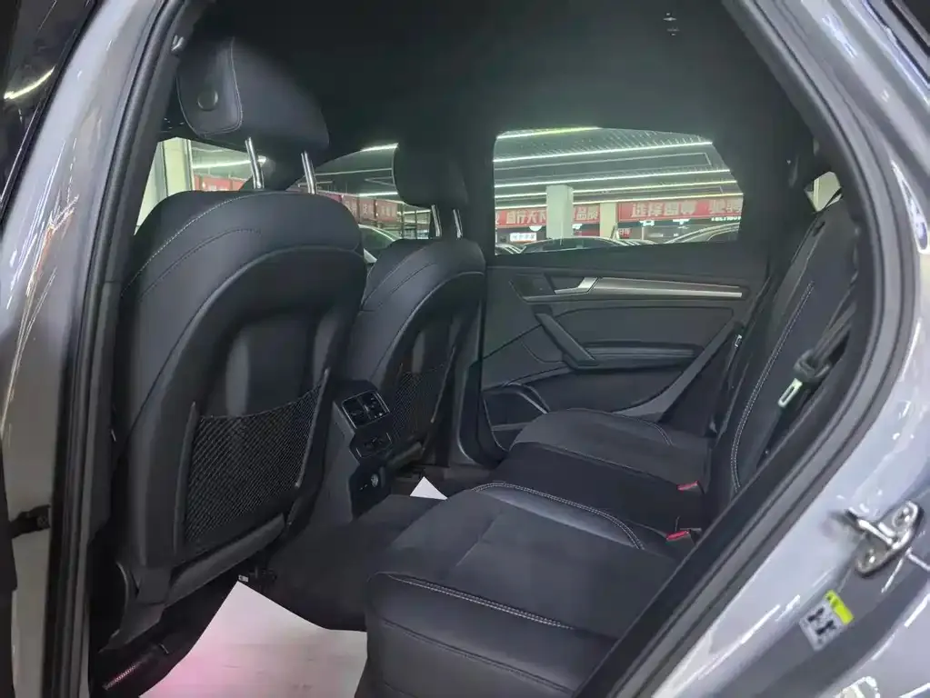 Audi Q5L Sportback — фото 2
