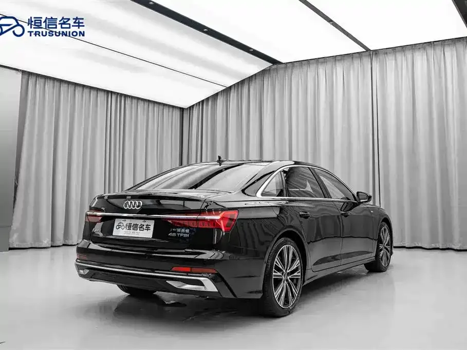 Audi A6L — фото 9