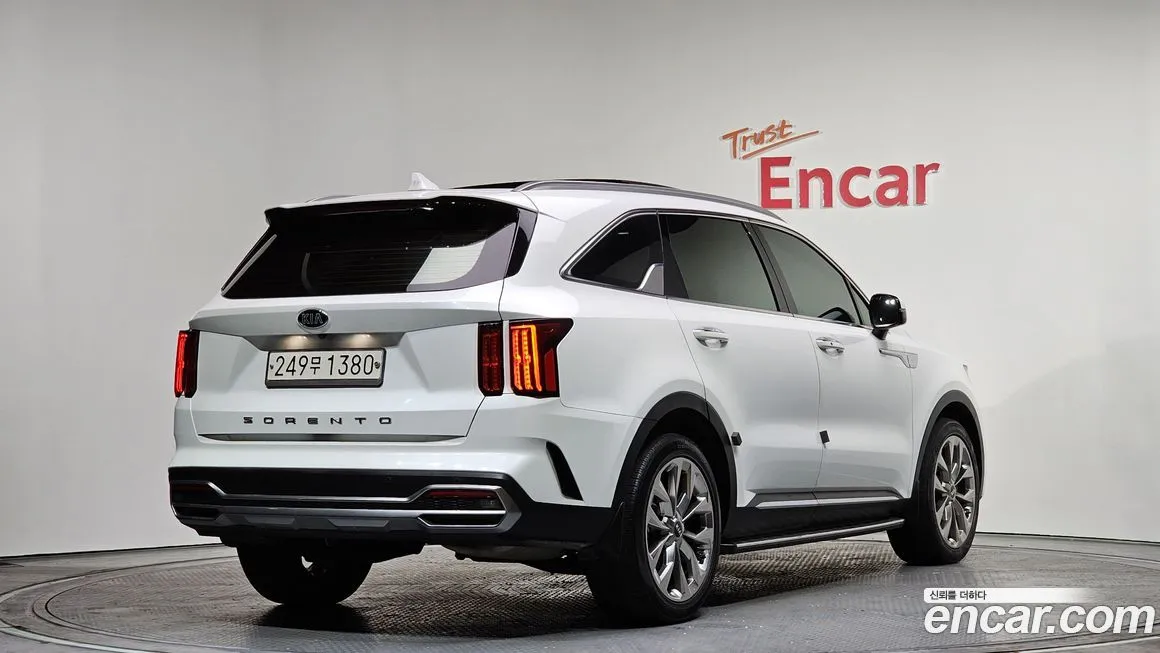 Kia Sorento — фото 3