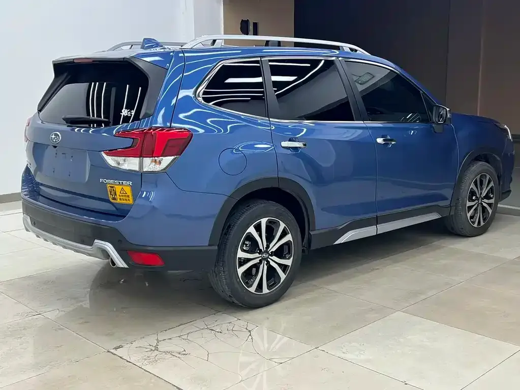 Subaru Forester — фото 3