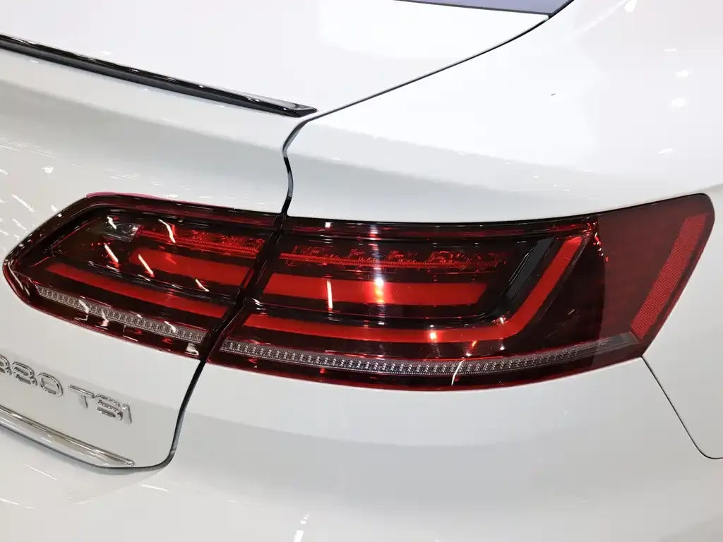Volkswagen CC — фото 4