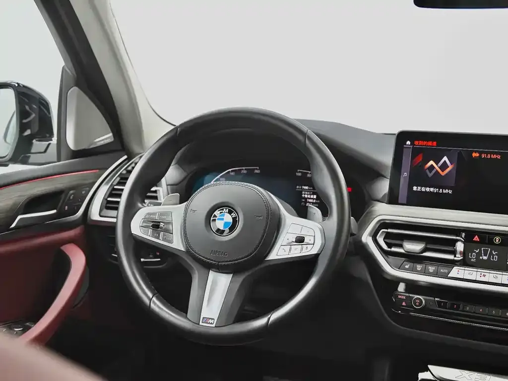 BMW X3 — фото 10