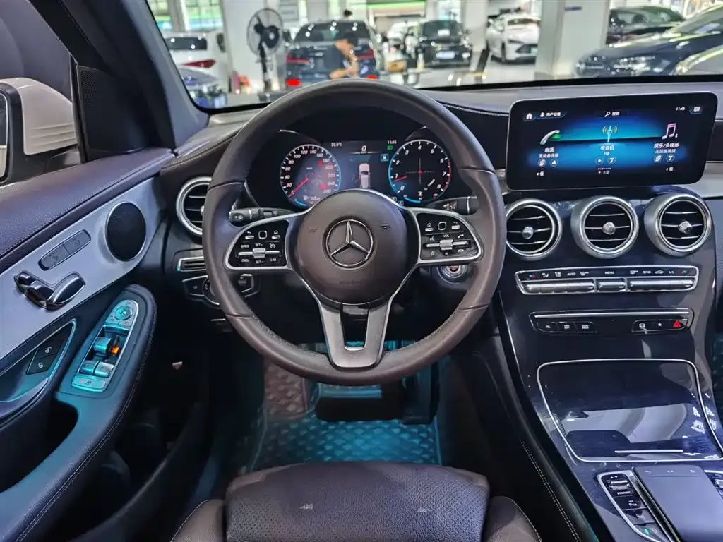Mercedes-Benz GLC — фото 4