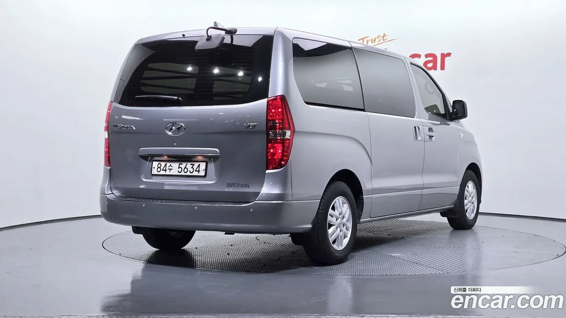 Hyundai Starex — фото 7