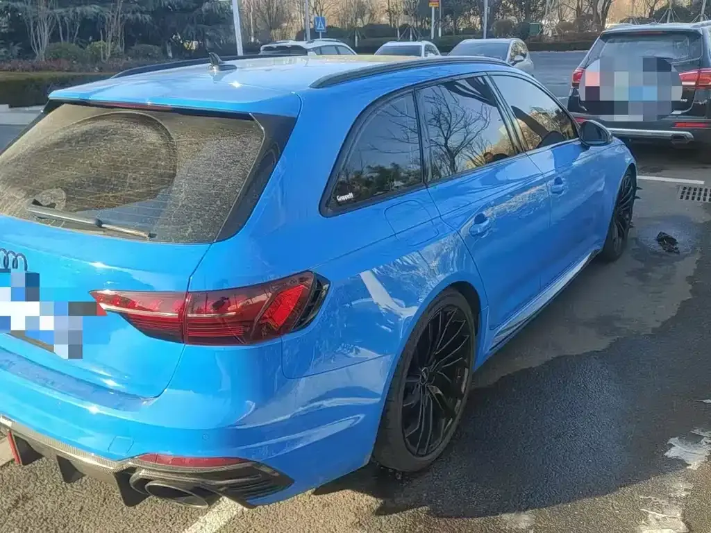 Audi RS 4 — фото 4