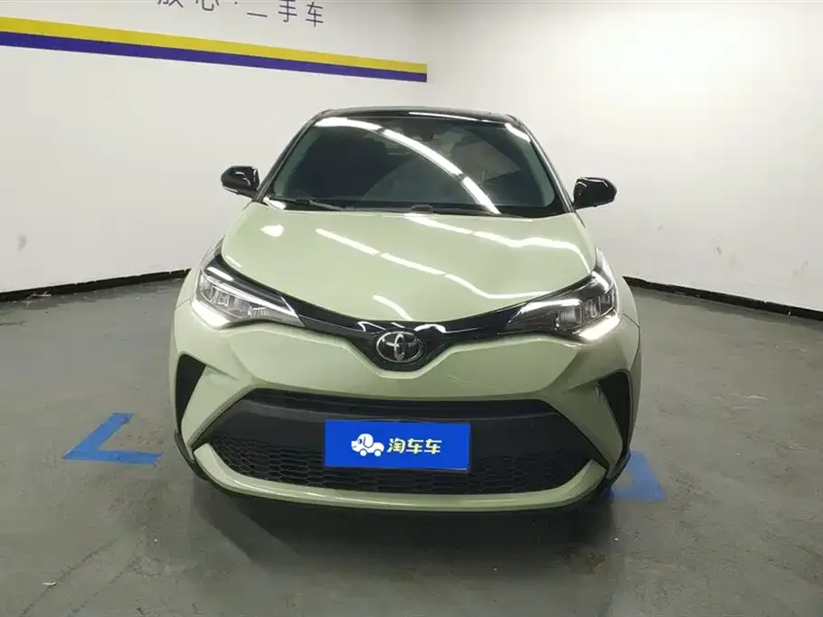 Toyota C-HR — фото 8
