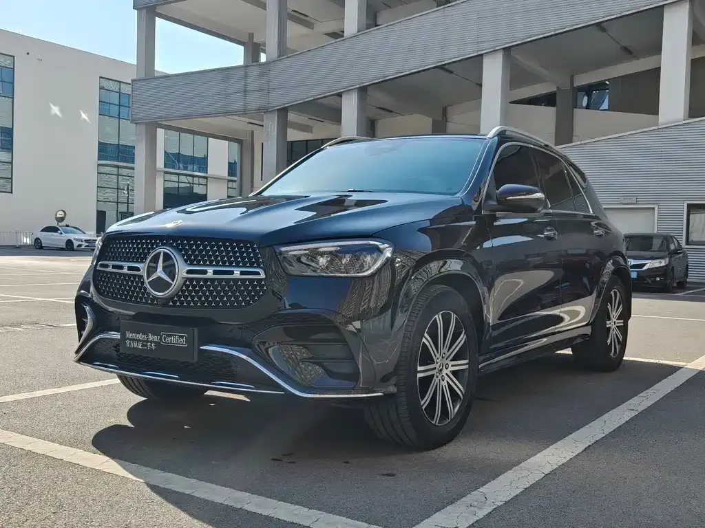 Mercedes-Benz GLE — фото 1