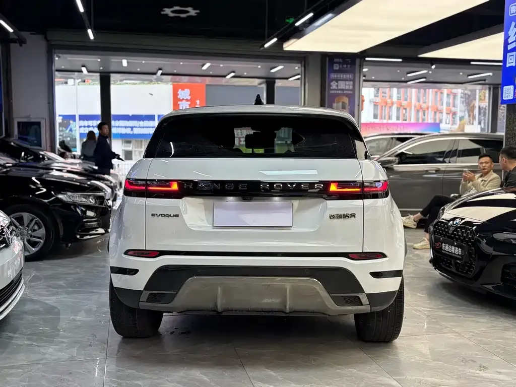Land Rover Evoque — фото 4