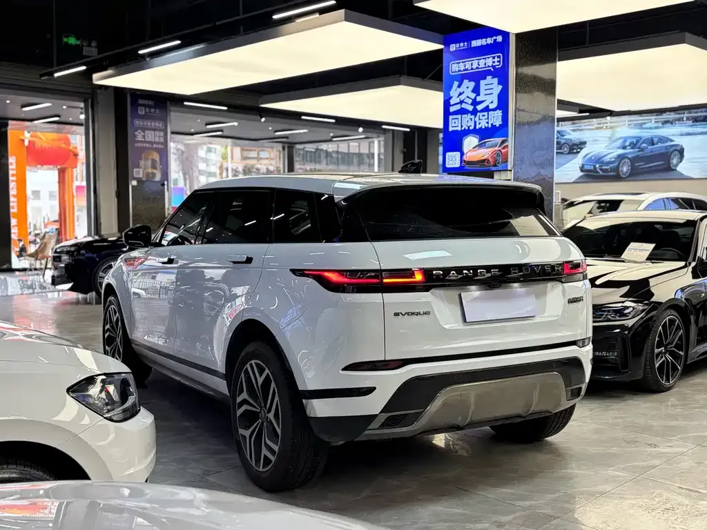 Land Rover Evoque — фото 10