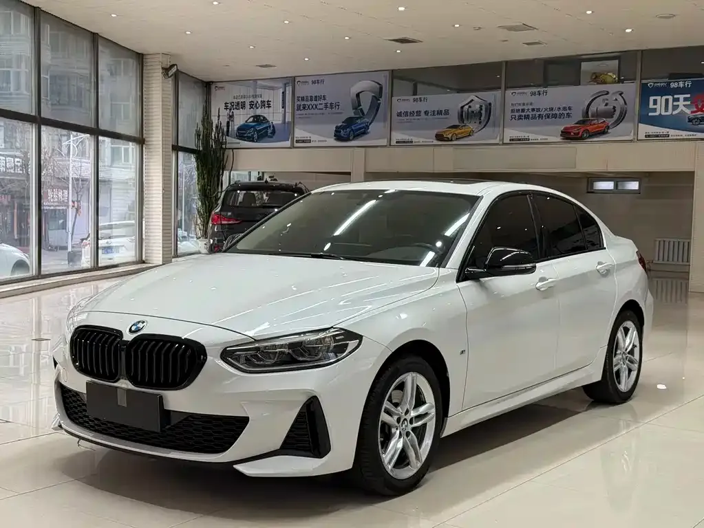 BMW 1 Series — фото 1